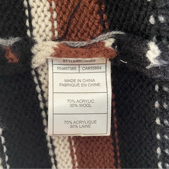 BB Dakota Aztec Cardigan - Picture 7 of 11